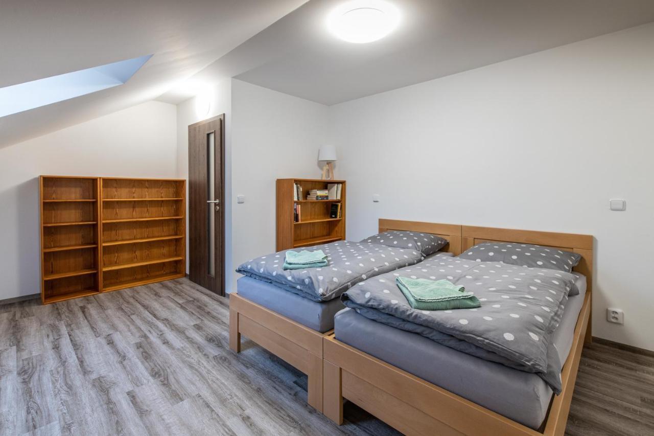 Apartman U Krizku Apartment Jihlava Bagian luar foto