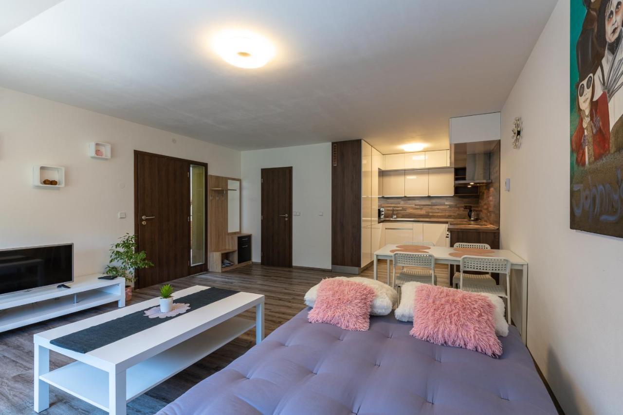 Apartman U Krizku Apartment Jihlava Bagian luar foto