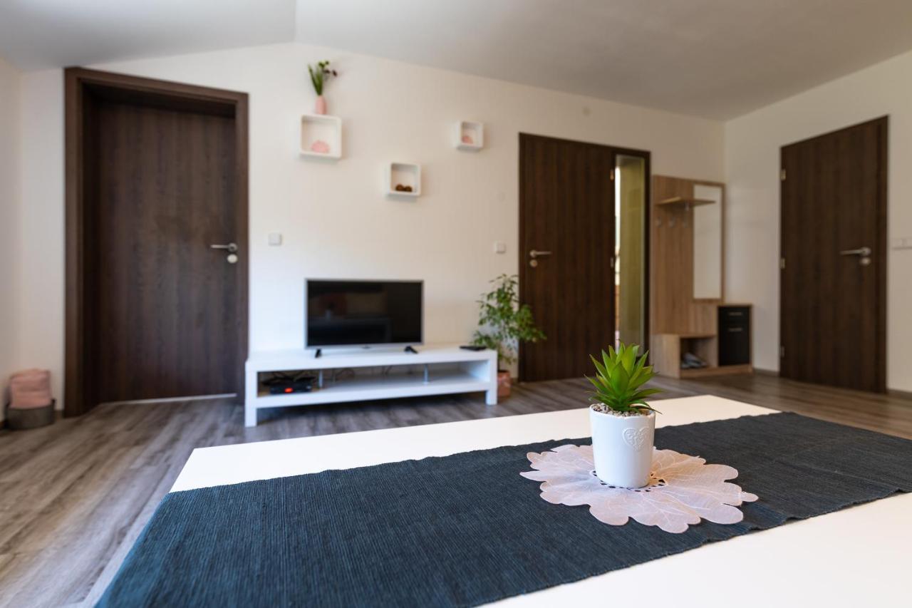 Apartman U Krizku Jihlava Bagian luar foto
