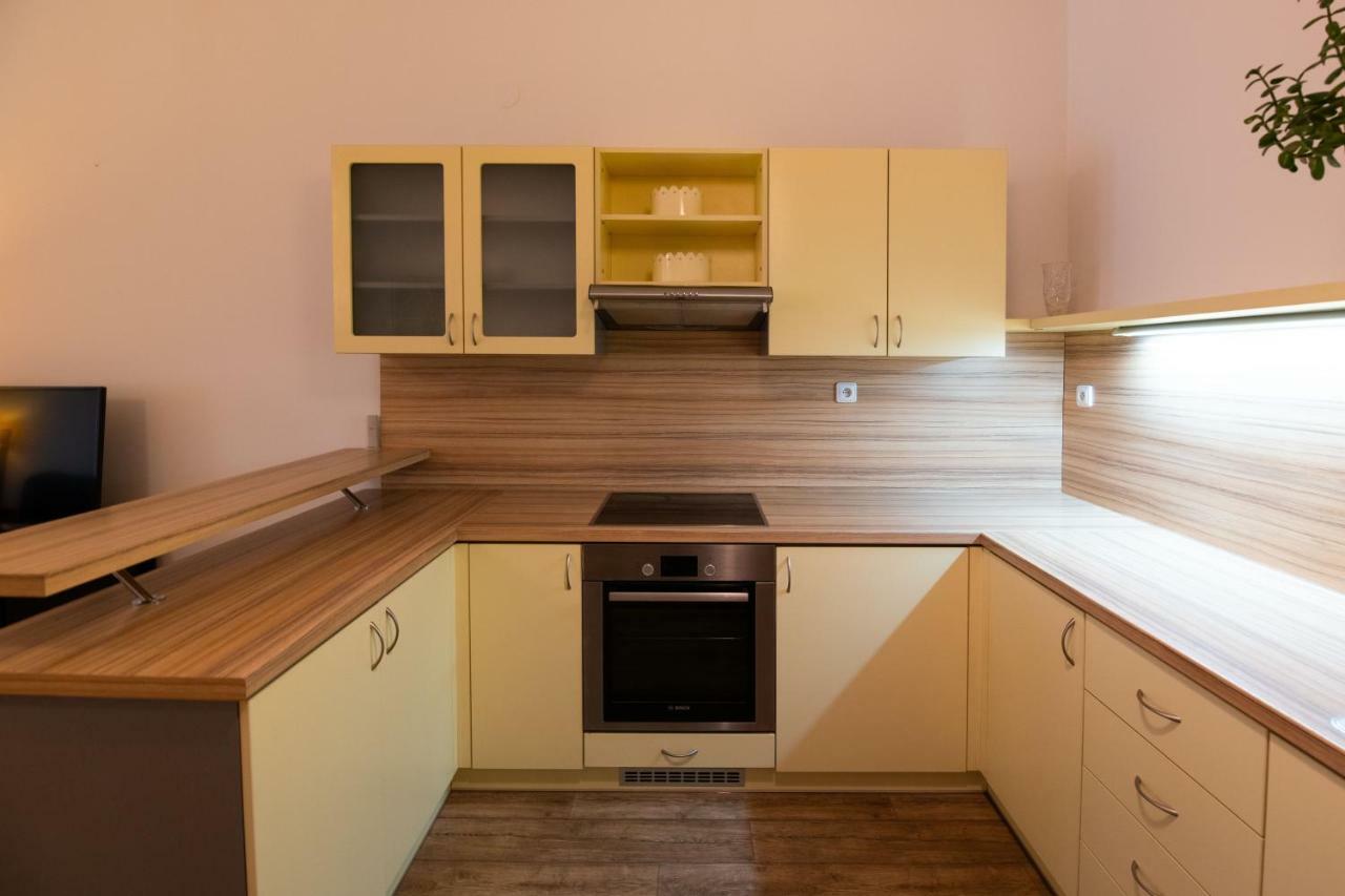 Apartman U Krizku Apartment Jihlava Bagian luar foto